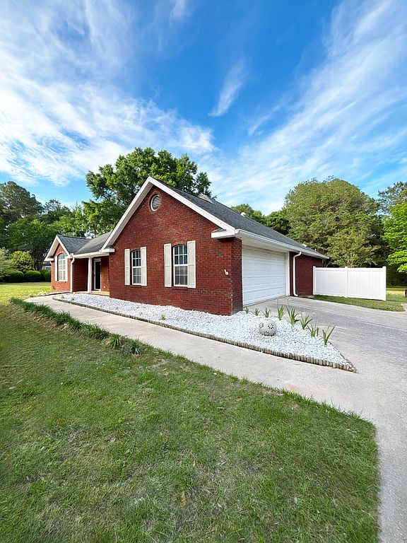 1806 Vineland Ln - Property Image