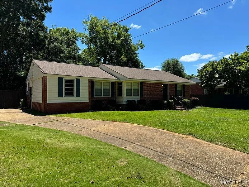 Building Photo - 716 Hillman St