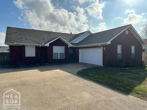 44 County Road 418, Jonesboro, AR 72404