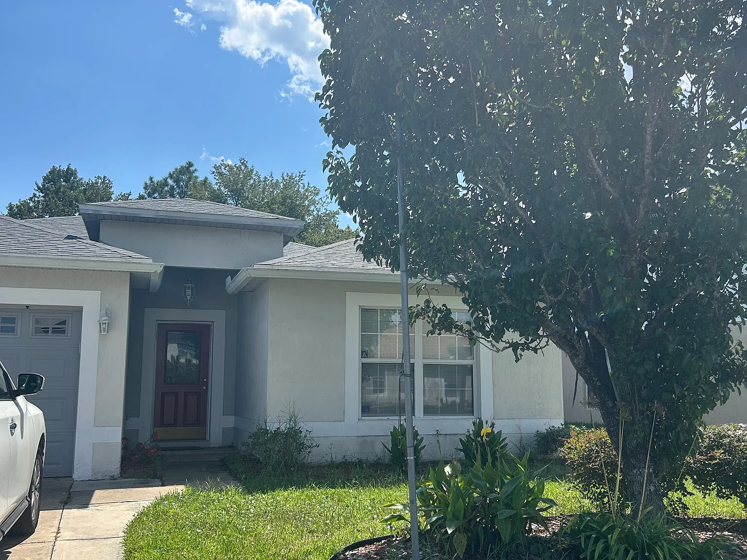 4 bed, 1874 sqft, $2,300 — Photo 2