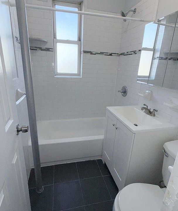 2nd image of 3656 Kennedy Blvd APT 3