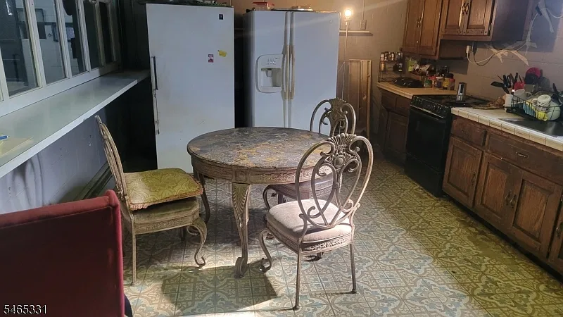 292 W Mill Rd — Photo 4