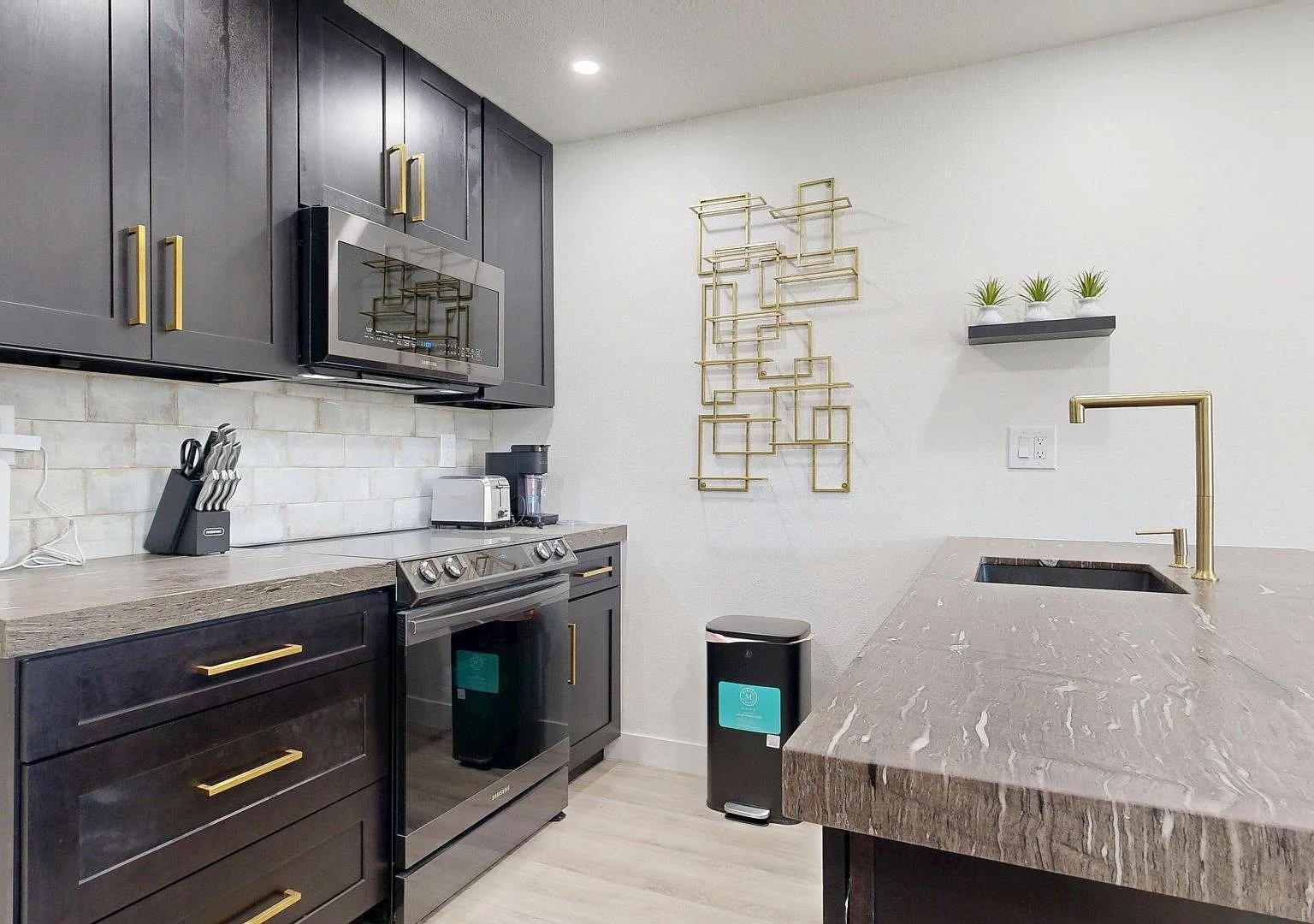 1 bed, 1.0 bath, 560 sqft, $1,750 — Photo 4