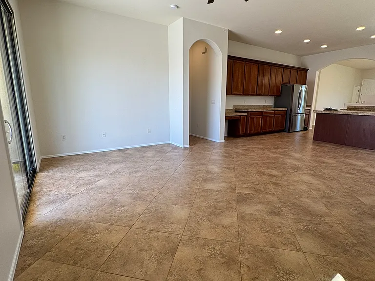 1259 W Faldo Dr — Photo 4