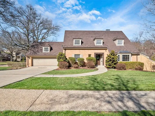 213 Lynn Haven Dr, Pittsburgh, PA 15228