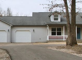 22175 Leeds Dr, Saint Robert, MO