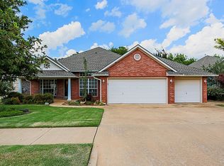 1805 Del Simmons Dr, Edmond, OK 73003