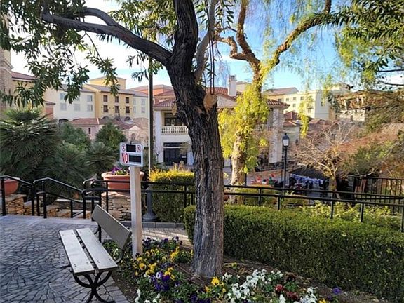 4th image of 30 Strada Di Villaggio #631