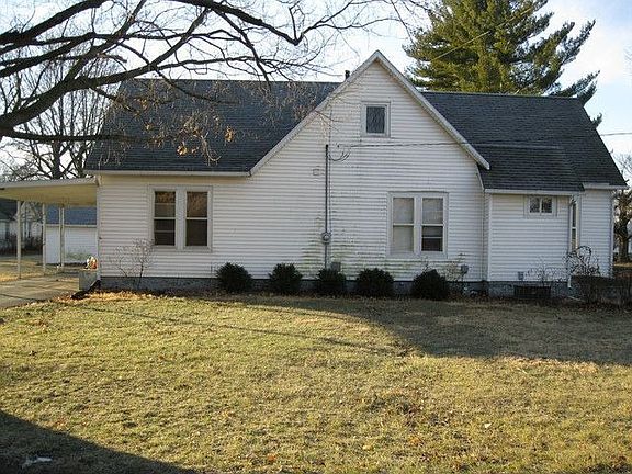 2nd image of 525 W Benton St