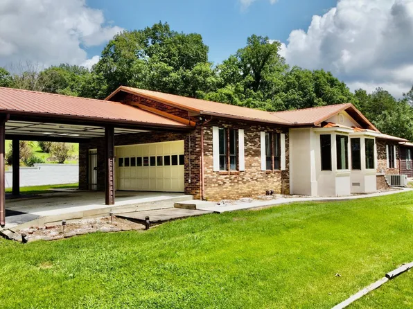 10545 Baker Hwy, Pioneer, TN 37847