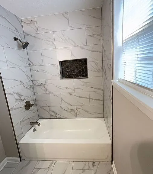 3136 Monterrey Sq — Photo 36