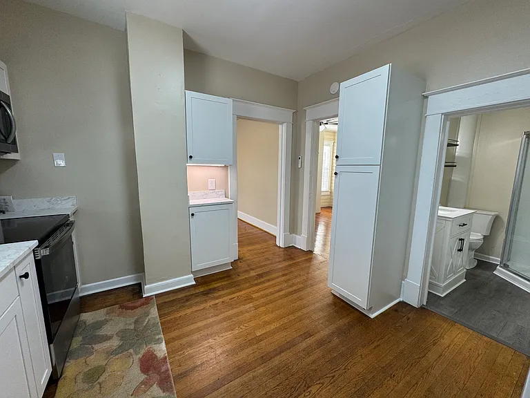 901 S College Ave — Photo 7