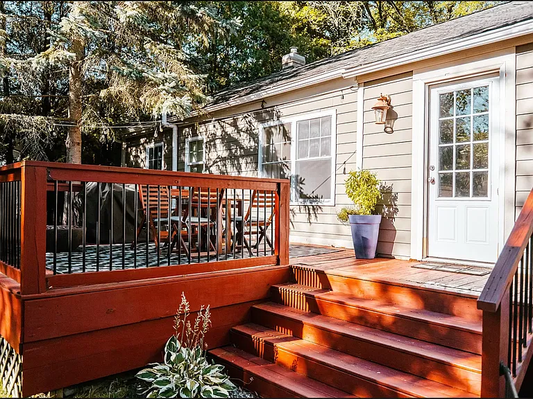 1452 Eastlawn Rd SE — Photo 16