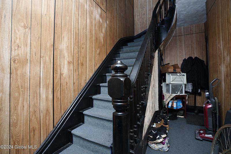 3rd image of 1404 5th Avenue