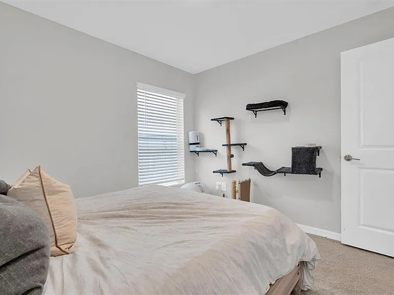 10155 Gentle Rain Dr — Photo 19