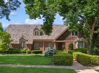 539 Princeton Rd, Hinsdale, IL 60521