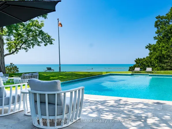 284 Elgin Ave W, Goderich, ON N7A 2G1