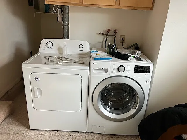 washer dryer in bonus room