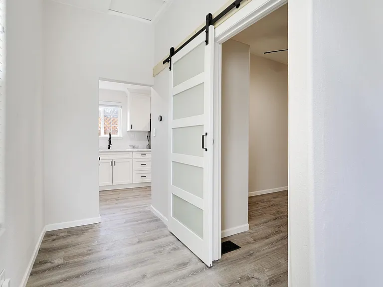 88 W 7th St #2 — Photo 12