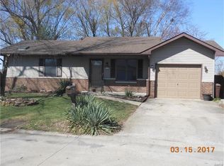 415 Deer Run, Moro, IL 62067