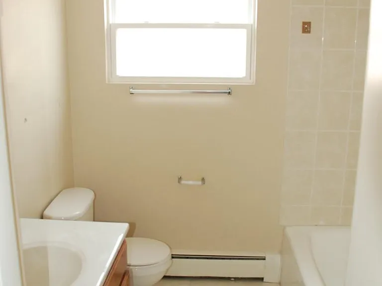 5223 N Oakview St #2 — Photo 6