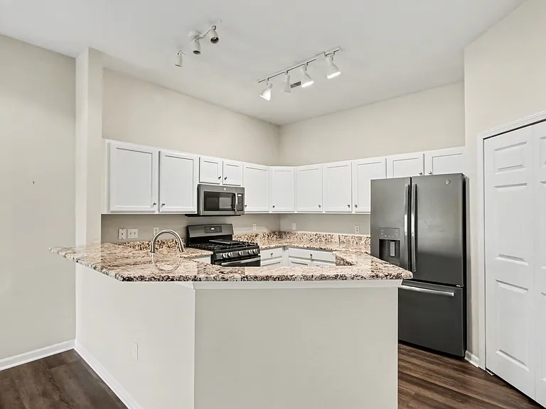 2279 S Main St — Photo 5