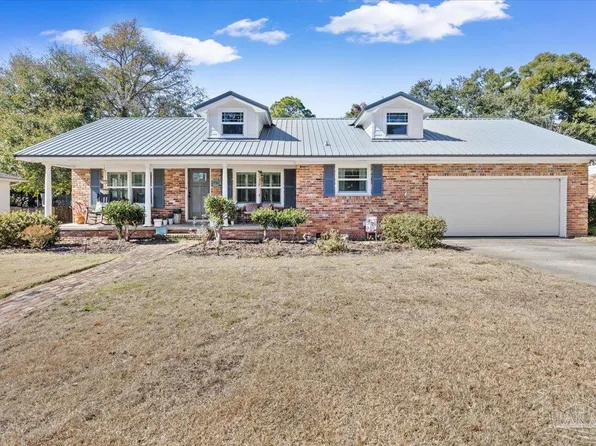 1751 Foulis Dr, Pensacola, FL 32503