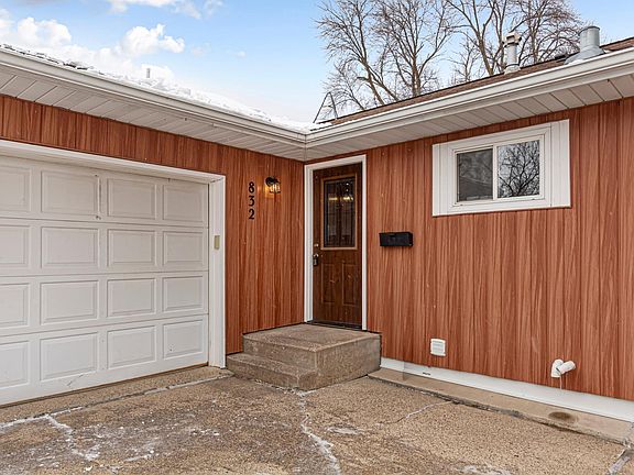 4th image of 832 Home Pl