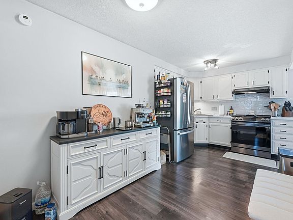 4th image of 910 Aurora Knoll Ln