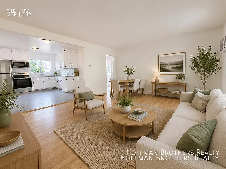 11153 La Maida St — Photo 4