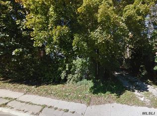 312 Commack Rd, Deer Park, NY 11729