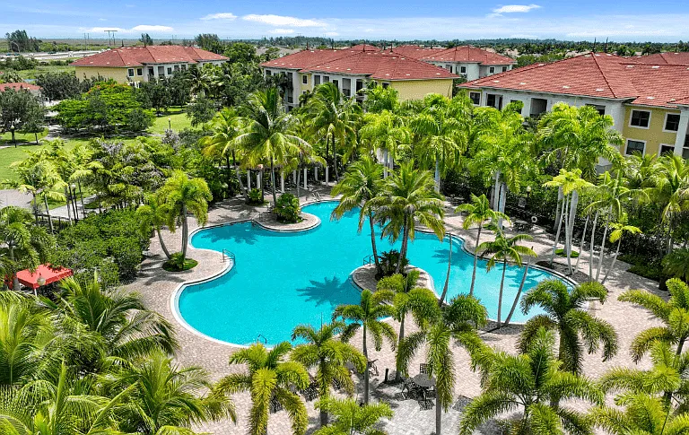 10X Sawgrass — Photo 1