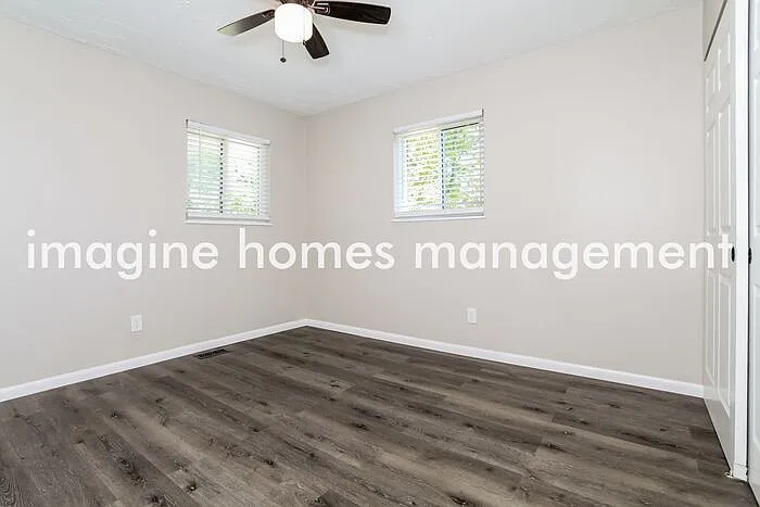 973 W Kemper Rd — Photo 11