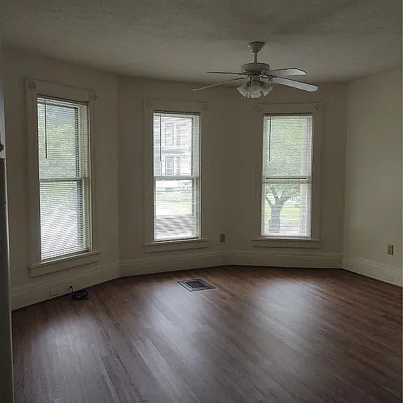 306 W Main St #306 — Photo 7