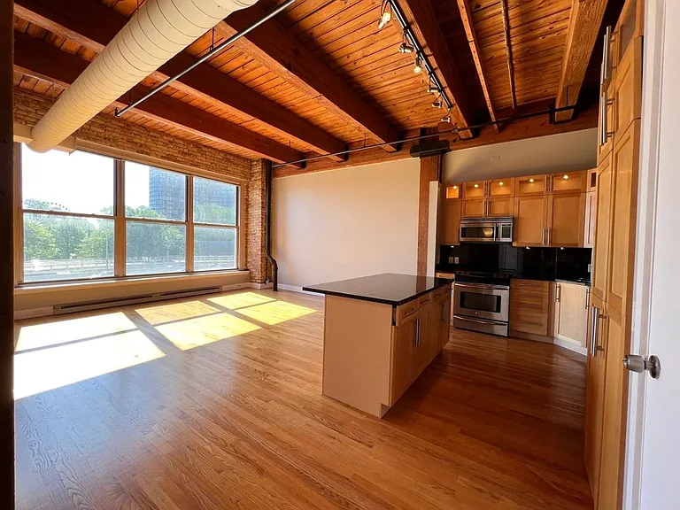 540 N Lake Shore Dr #321 — Photo 2