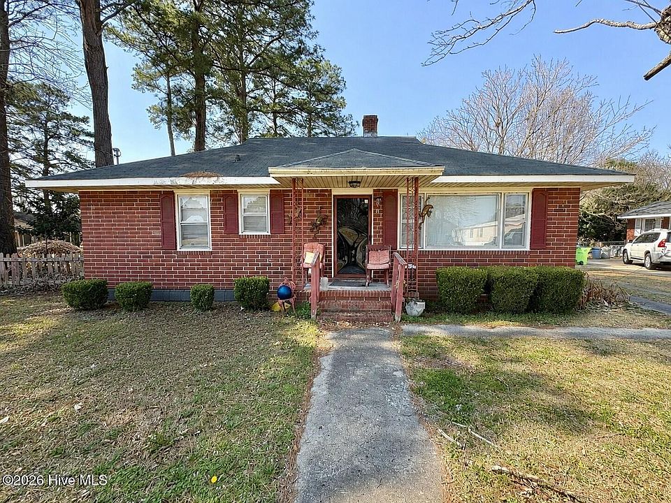 1st image of 2612 Jones Street