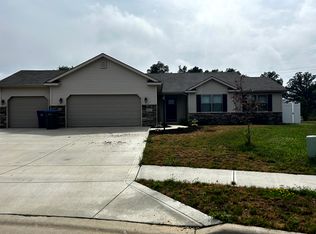 3825 Gregory Ct, Warsaw, IN 46582