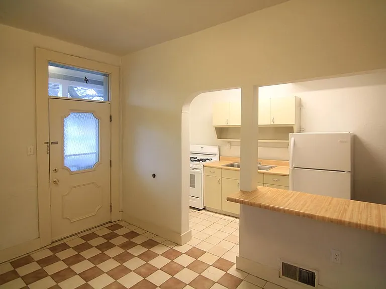 442 S Trenton Ave #1 — Photo 16
