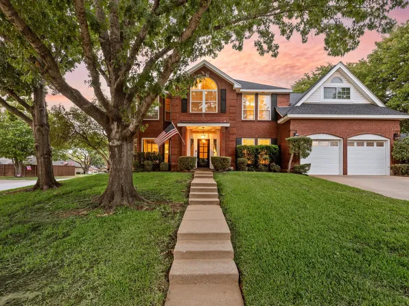 510 Anthony Dr, Euless, TX 76039
