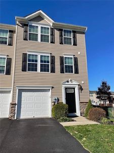 14 Gold Rose Ln, Easton, PA, 18045