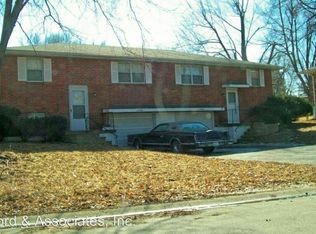 15409 E 49th St, Kansas City, MO 64136