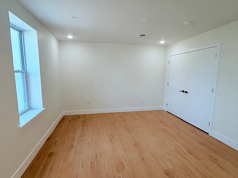 4212 Lancaster Ave #202 — Photo 9