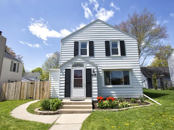 2449 South 64th STREET, West Allis, WI 53219