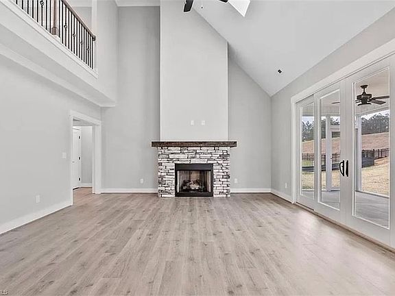 4th image of 5060 Harvestview Dr