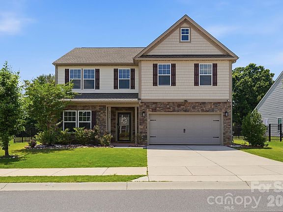 3rd image of 2018 Creeks Landing Dr