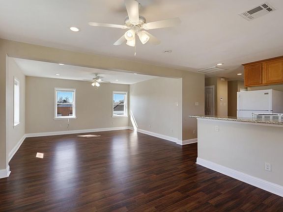 2nd image of 6316 Spain St
