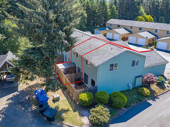 5th image of 66 NW 33rd Pl Unit B