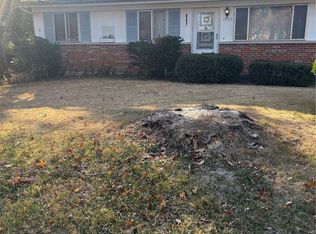 1920 Crown Point Dr, Saint Louis, MO