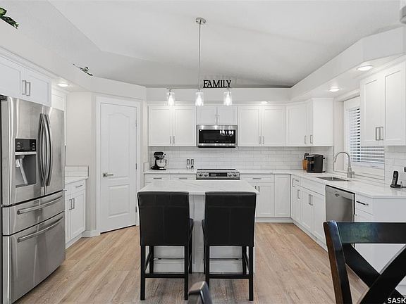 4th image of 115 Braeshire LANE
