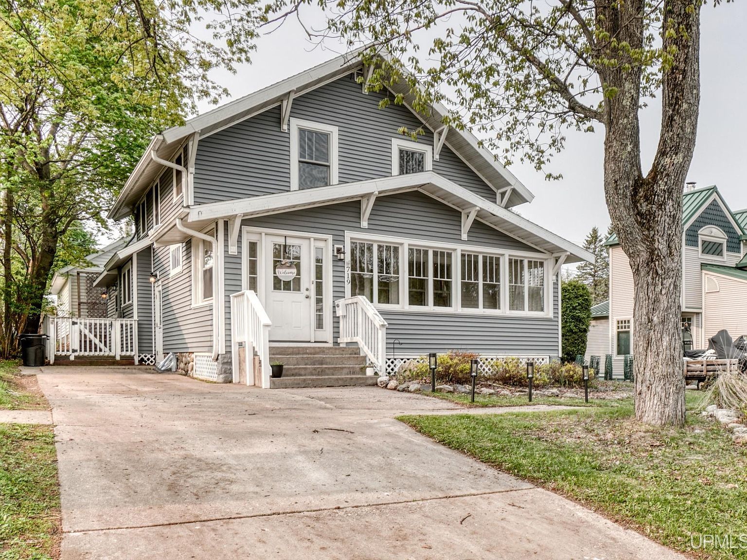 719 E A St, Iron Mountain, MI 49801 Zillow